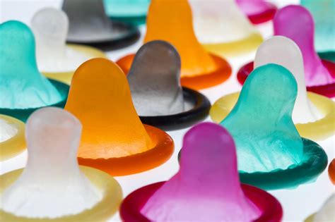Blowjob ohne Kondom gegen Aufpreis Sex Dating Uster